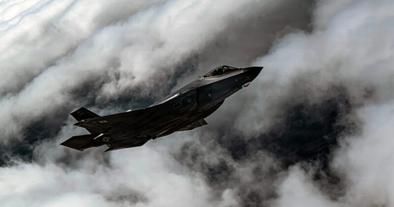 US removes all bombers from RAF Fairford base
