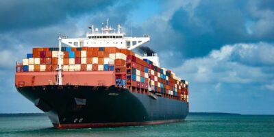 Lamu Port handles 5,200 TEUs from single vessel