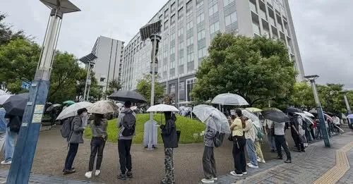 Japan raises residency fee for foreign nationals by twenty-fold