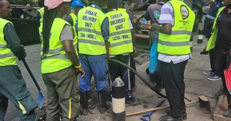 Sakaja’s Green Army, county teams clear drains ahead of heavy rains