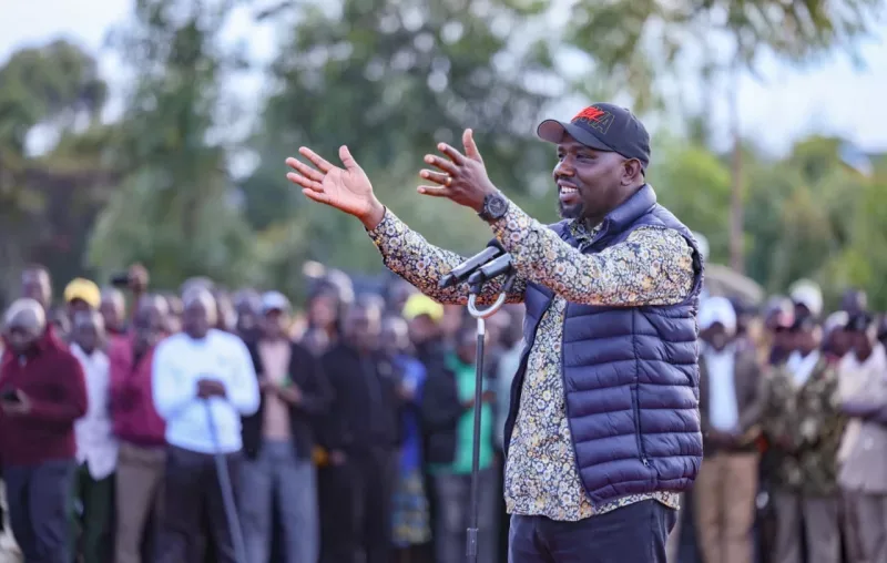 Murkomen condemns heckling of Kalonzo at Sifuna’s party launch, invites him to join government