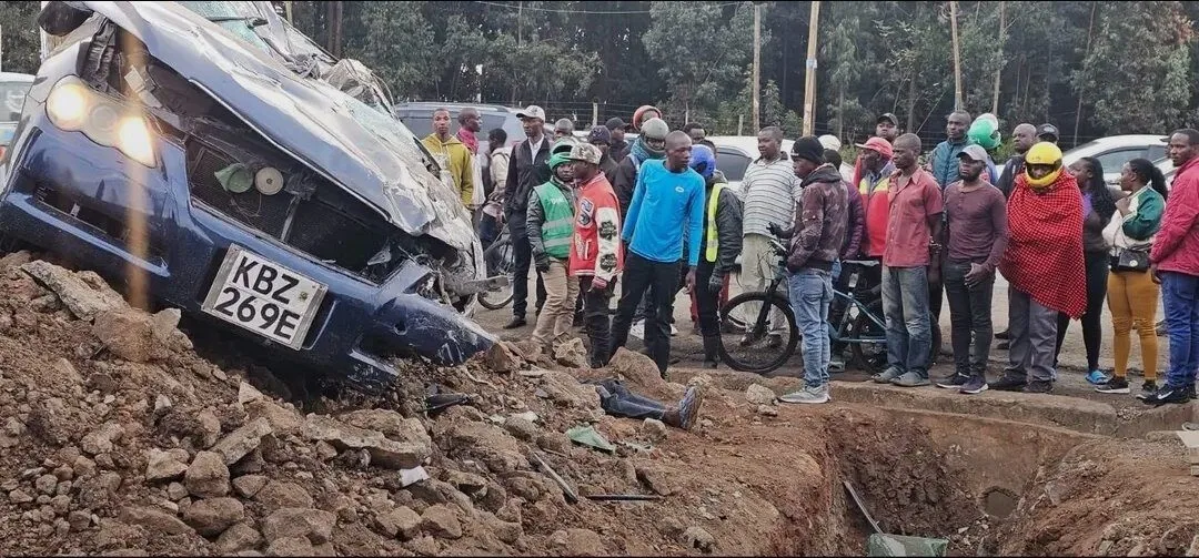 Three feared dead as car crashes, burns at Kenol stage on Ngong Road