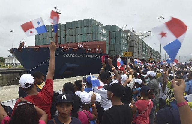 Hong Kong billionaire to sell Panama Canal ports to US firm