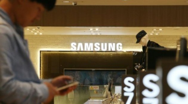 Samsung to ‘review’ US hedge fund plan to split firm