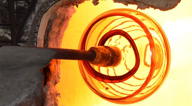 Thousands of jobs at risk as British Steel threatens closure