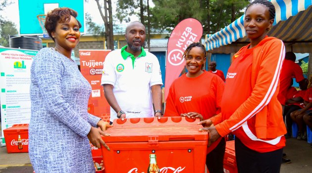 Coca-Cola donates 50 starter kits to vendors in Nairobi
