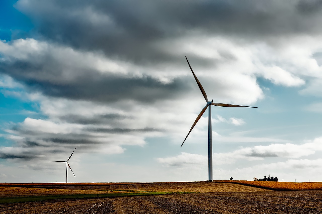 US unveils plans for seven major offshore wind farms