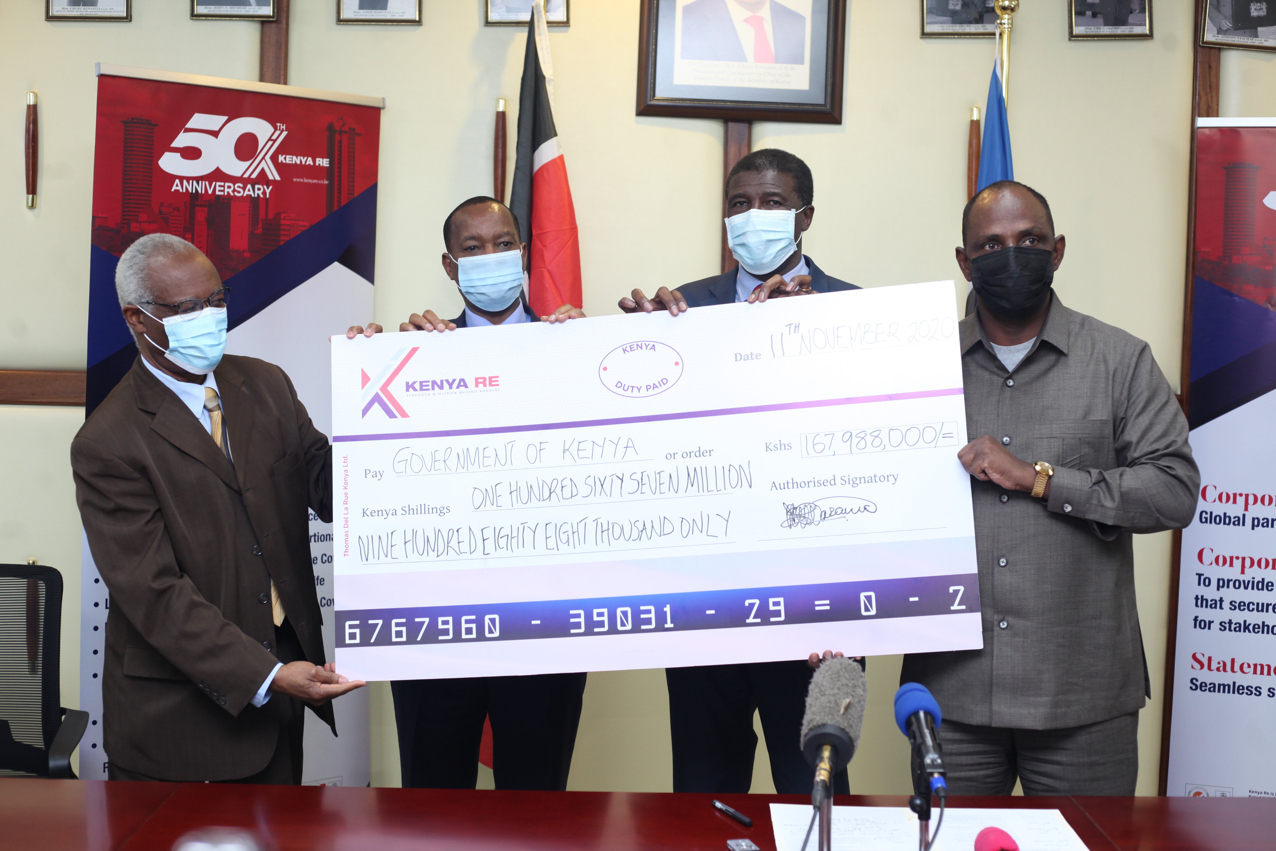 Kenya Re Presents National Treasury with Sh167.9mn Dividend Cheque