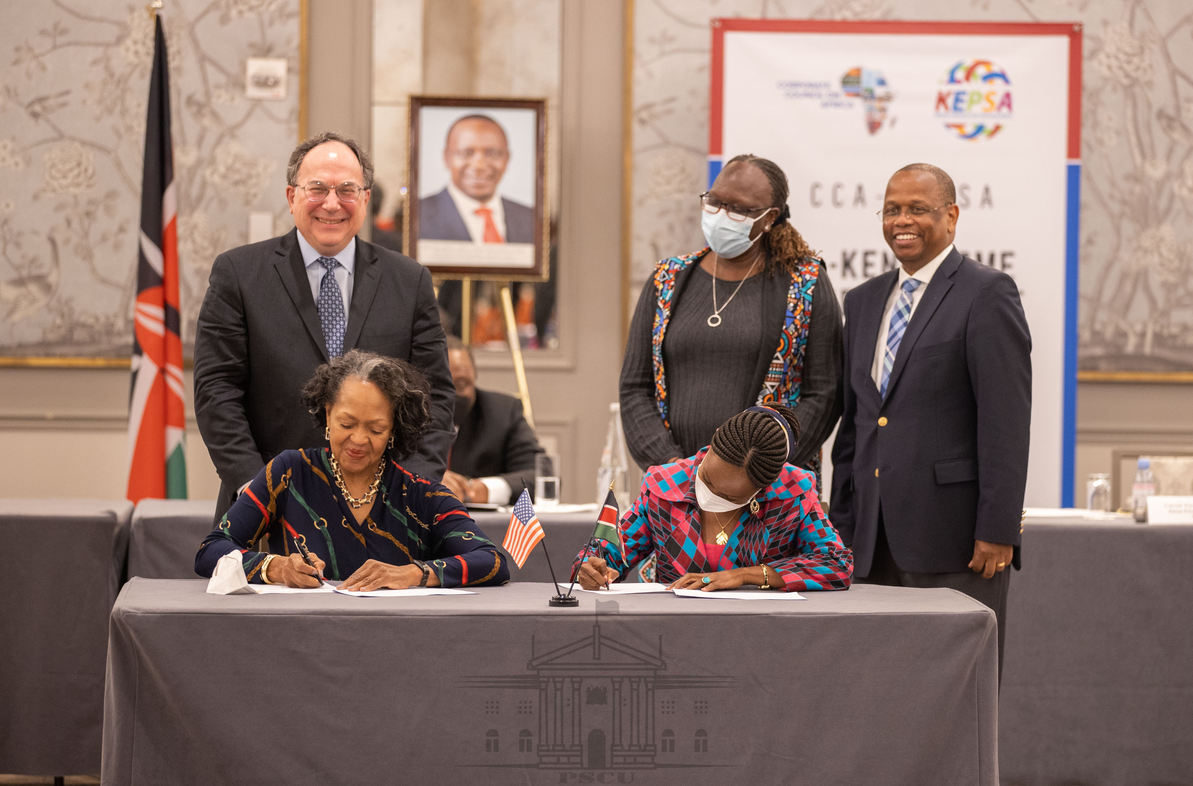 Kenyatta witnesses signing of a Kenya-US private sector trade agreement