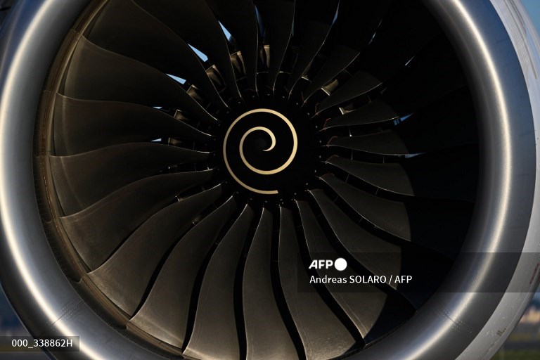 Engine maker Rolls-Royce sinks into net loss