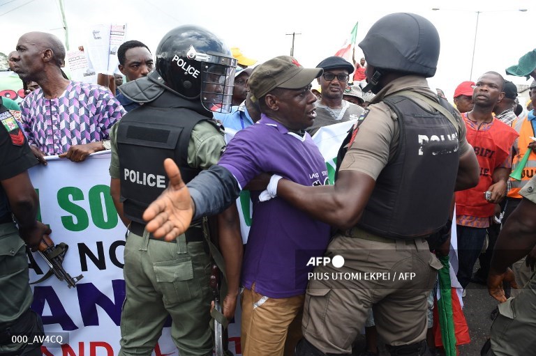 Protests break out in Nigerian city over cash shortages
