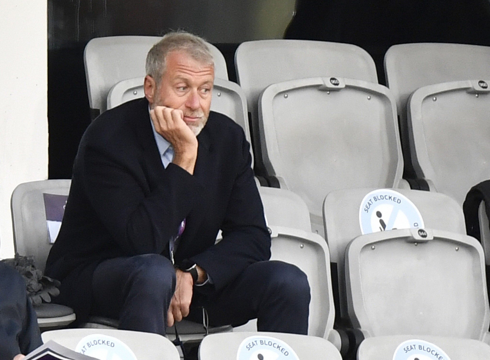 Roman Abramovich could owe UK £1bn over tax dodge that helped bankroll Chelsea FC