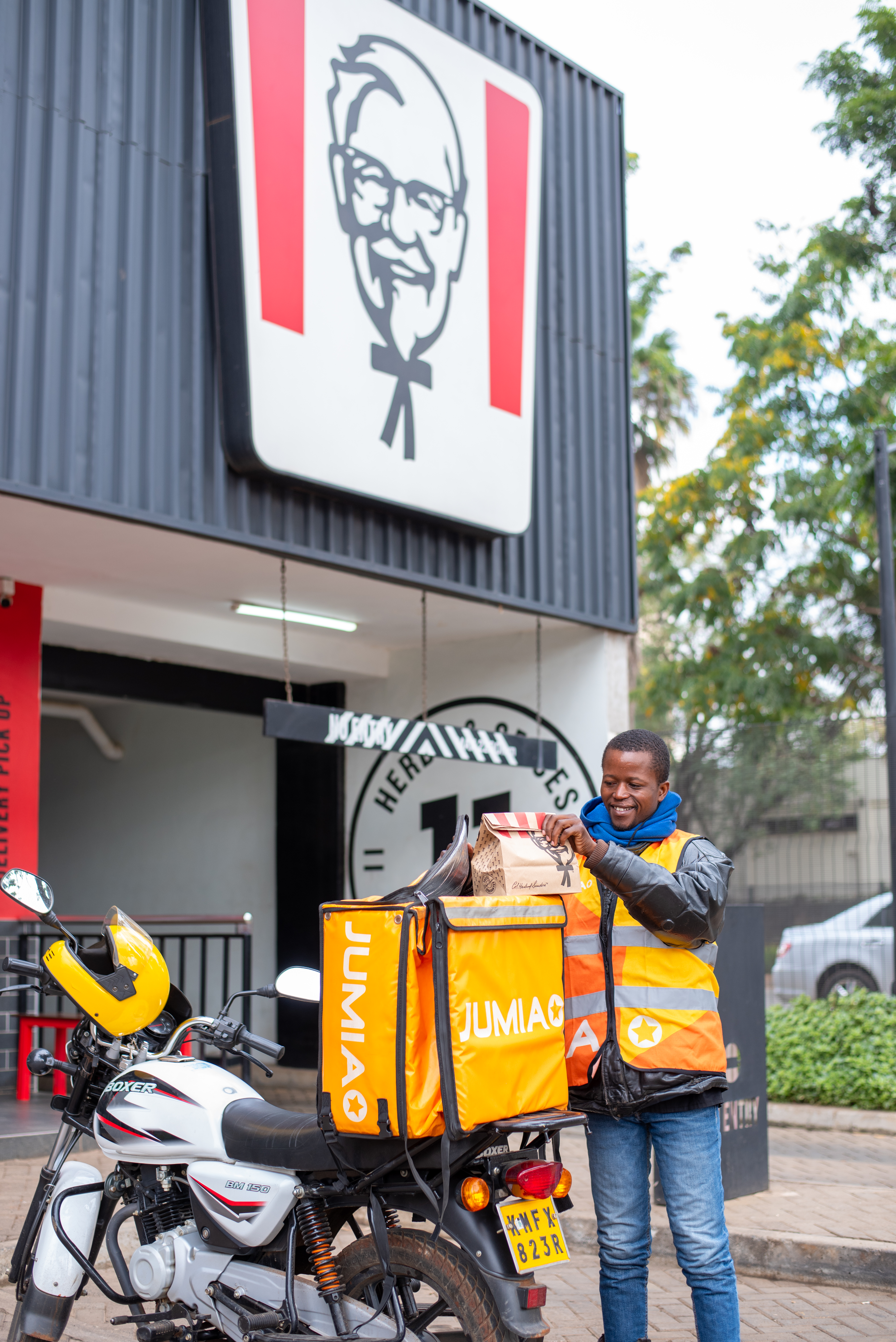 Fast-food giant KFC leaves Kentucky home for Texas