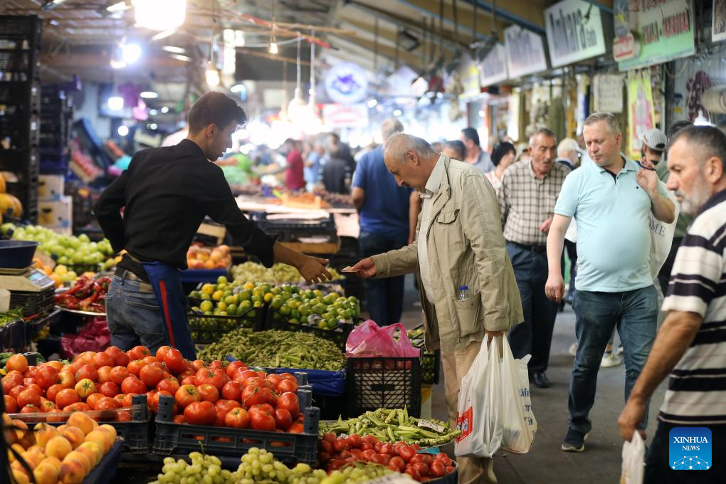 Persistent high inflation tests patience of ordinary Turks