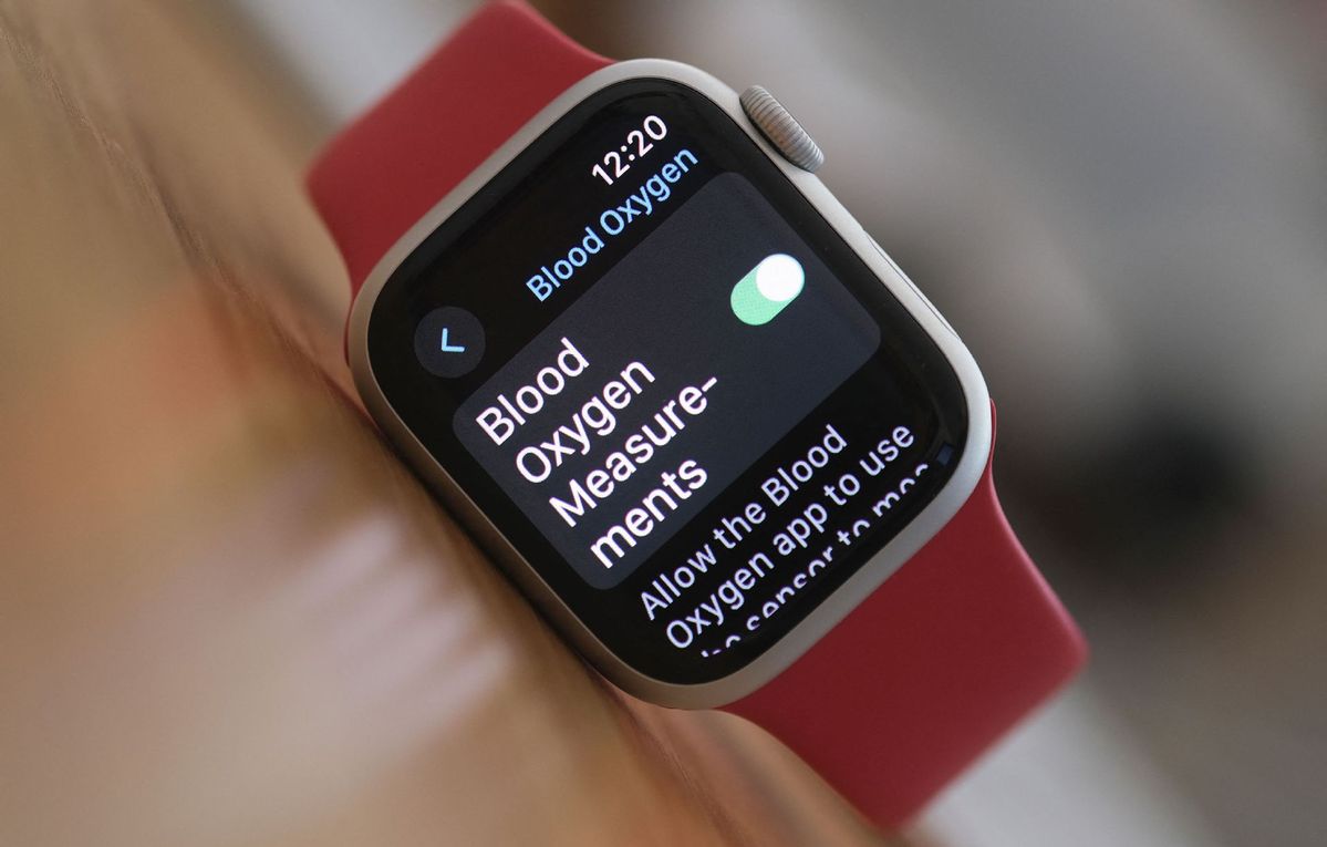 Apple to invest $100bn after pressure from Trump
