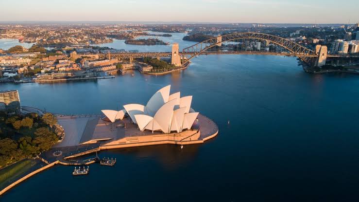 Australian unemployment rate steady at 4.2 pct