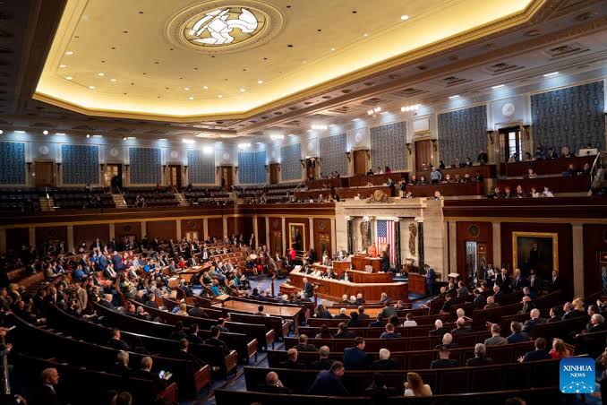 U.S. Senate passes funding bill, averting gov’t shutdown