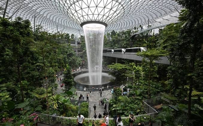 Singapore’s Changi Airport sees surge in passenger traffic