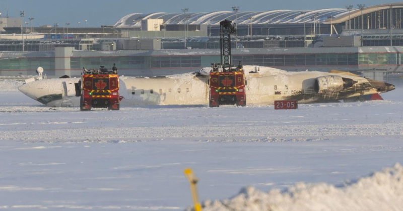 Passengers on crashed Toronto plane offered US$30,000 each