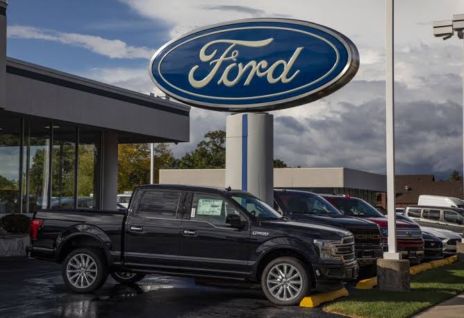 Ford Feb. U.S. sales drop 8.9 percent