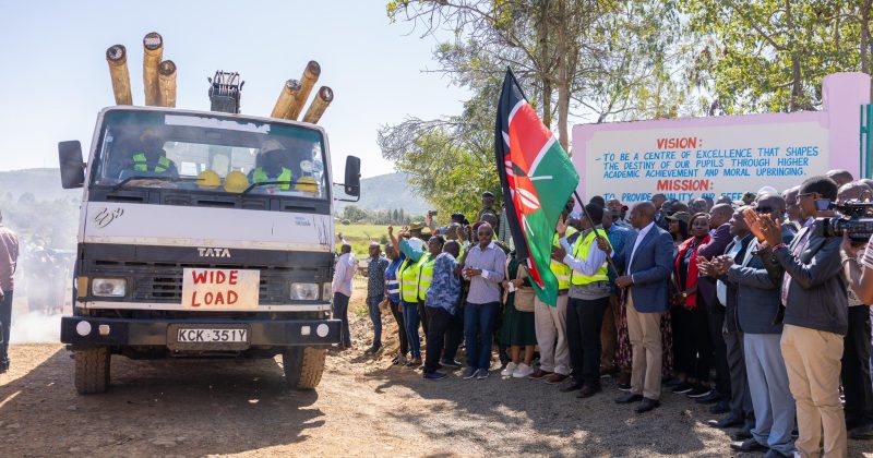 Ruto unveils Sh1.12bn power project, inspects key Laikipia projects