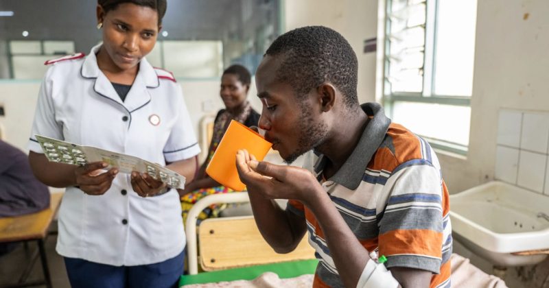 DNDi Wins Prestigious Hideyo Noguchi Africa Prize for Medical Services