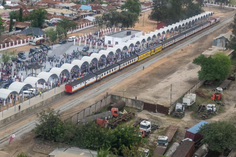 Govt commissions commuter rail service to ease mobility in Mombasa