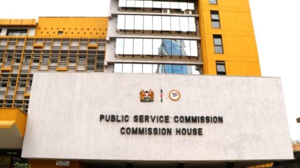 Govt to tie civil servants’ pay, promotions to performance