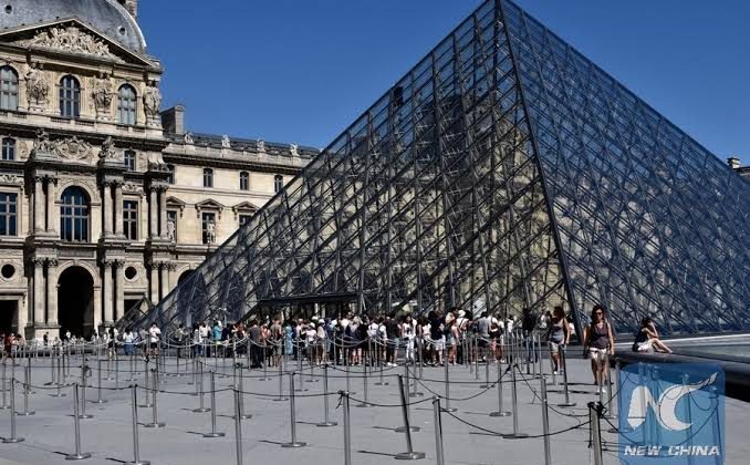 Louvre to hike ticket prices for most non-EU tourists by 45%