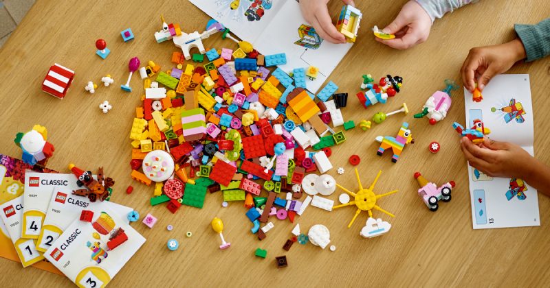 Lego unveils tech-filled Smart Bricks – to play experts’ unease