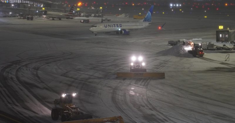 New York City mayor issues travel ban amid storm