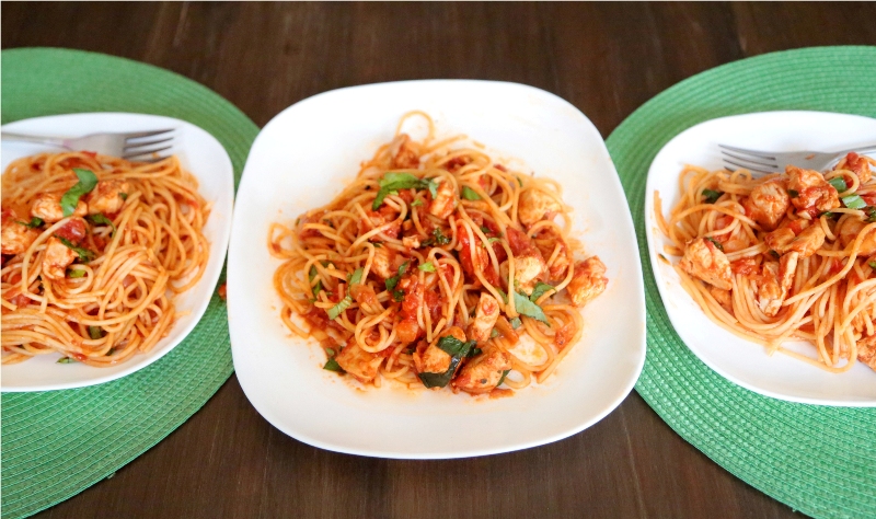 Spaghetti with Chicken Marinara Sauce