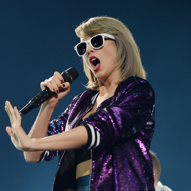 Taylor Swift performs during her '1989' World Tour at AAMI Park on December 10, 2015 in Melbourne, Australia Pictured: Taylor Swift Ref: SPL1226408  111215   Picture by: Splash News Splash News and Pictures Los Angeles:	310-821-2666 New York:	212-619-2666 London:	870-934-2666 photodesk@splashnews.com 