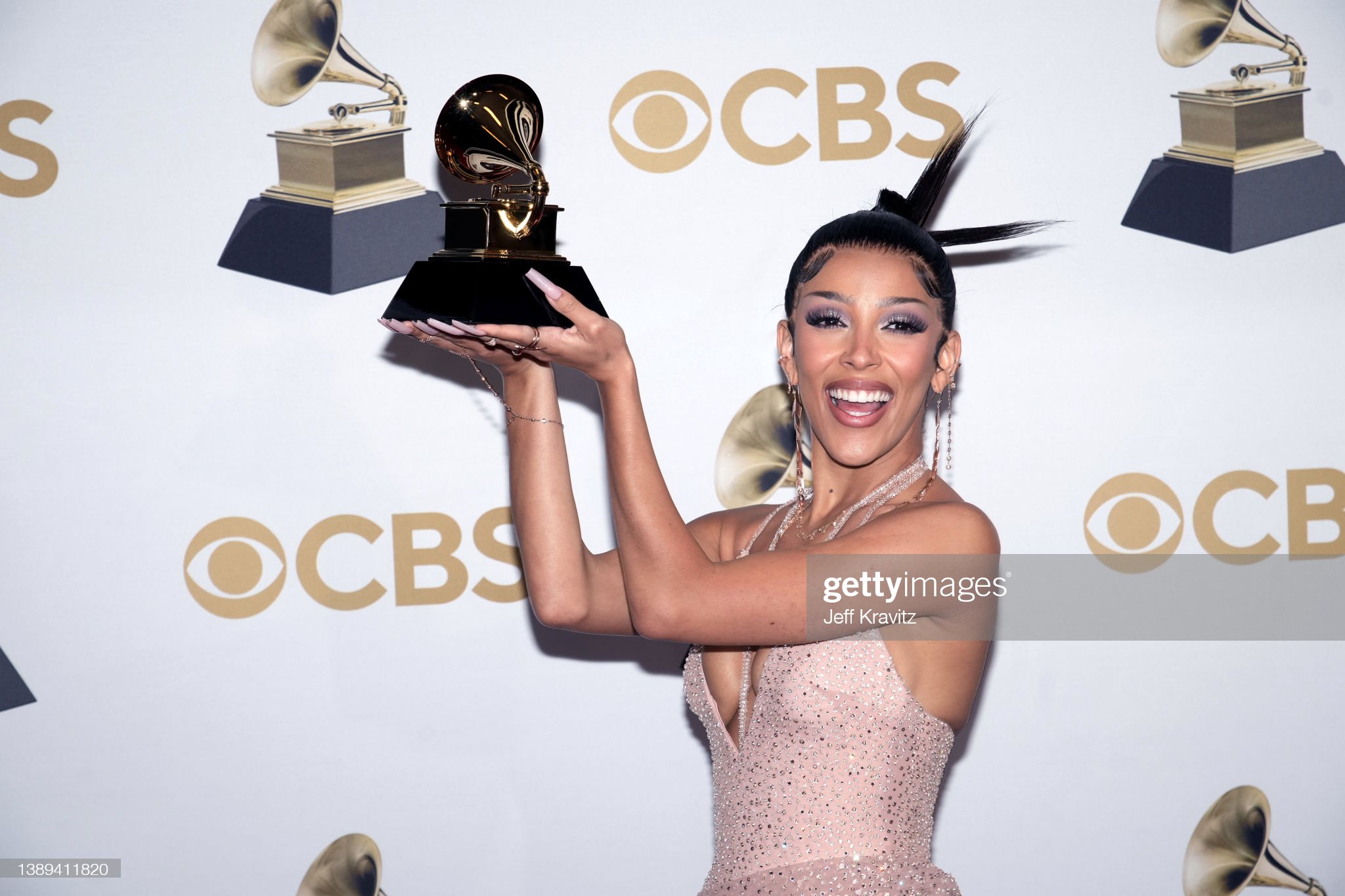 This image has an empty alt attribute; its file name is doja-cat-grammys-2022.jpeg
