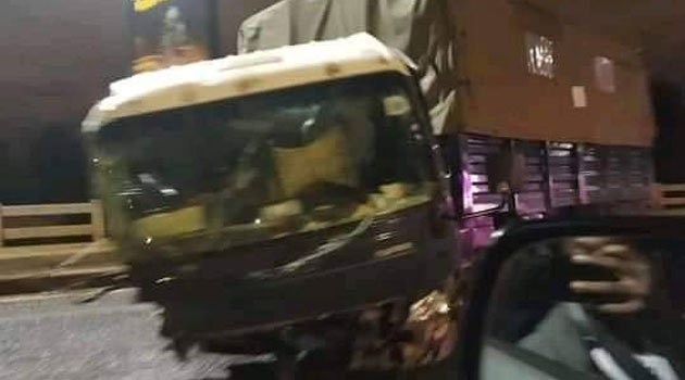 2 cops injured as lorry rams into a curfew barricade on Thika Road
