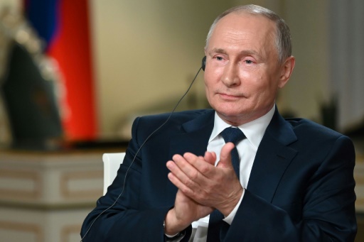 Xi says China, Russia will firmly move ties forward