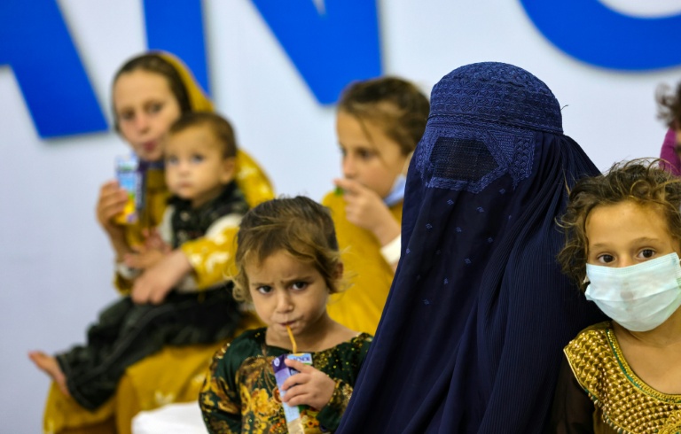 Over 170,000 Afghans left Pakistan since Sept 17: officials