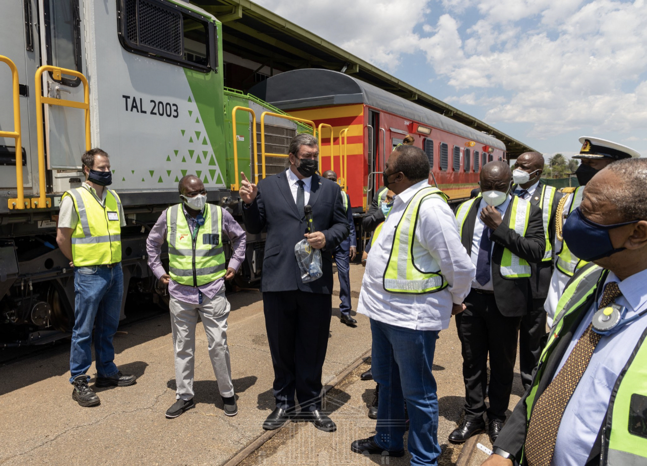 Uhuru invites South African firm to help revamp rail system