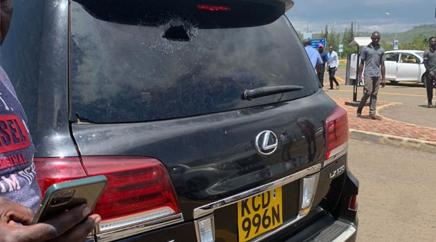 Ruto’s rear windscreen smashed in Kondele chaos as motorcade faces resistance