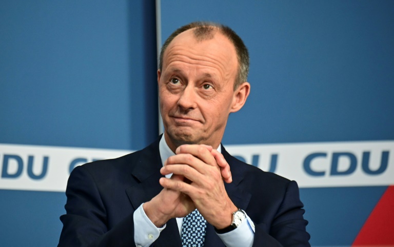 Merkel rival wins leadership of German conservatives