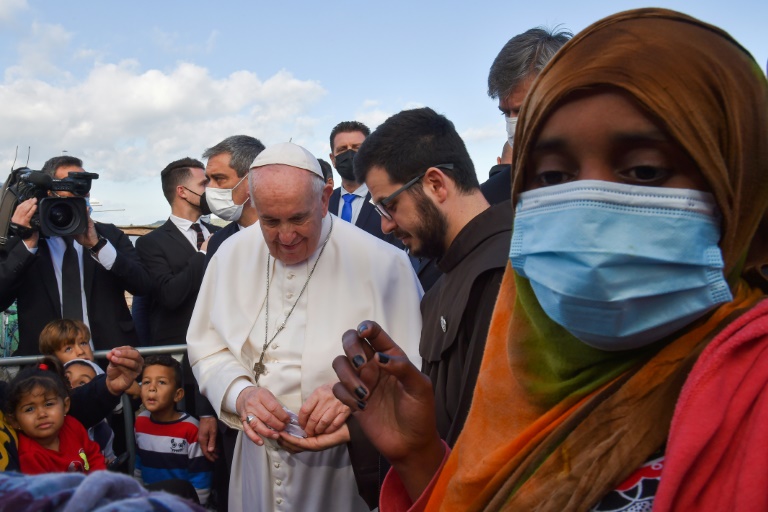 Pope calls neglect of migrants ‘shipwreck’ on Lesbos visit