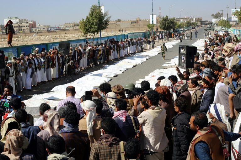Yemen rebels lose key battleground area after missile attack on UAE