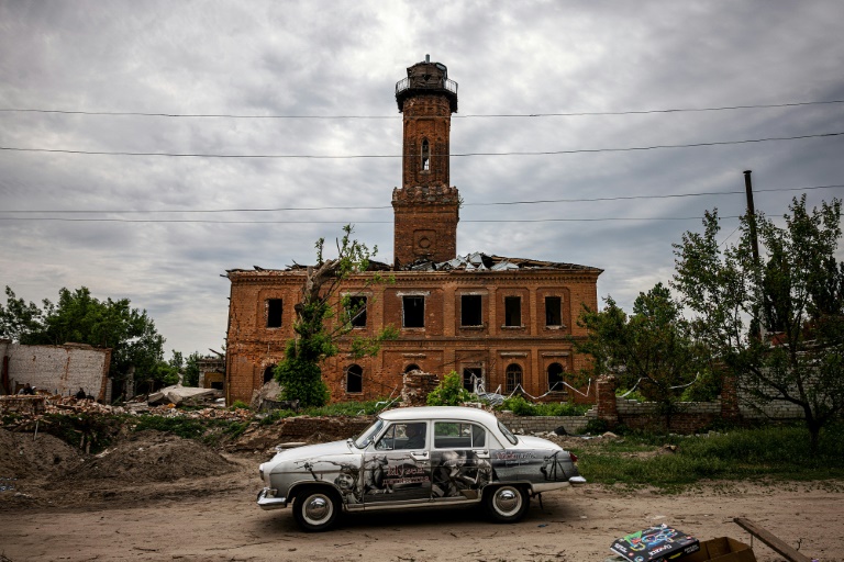 Russia moves on key city amid Ukraine church schism