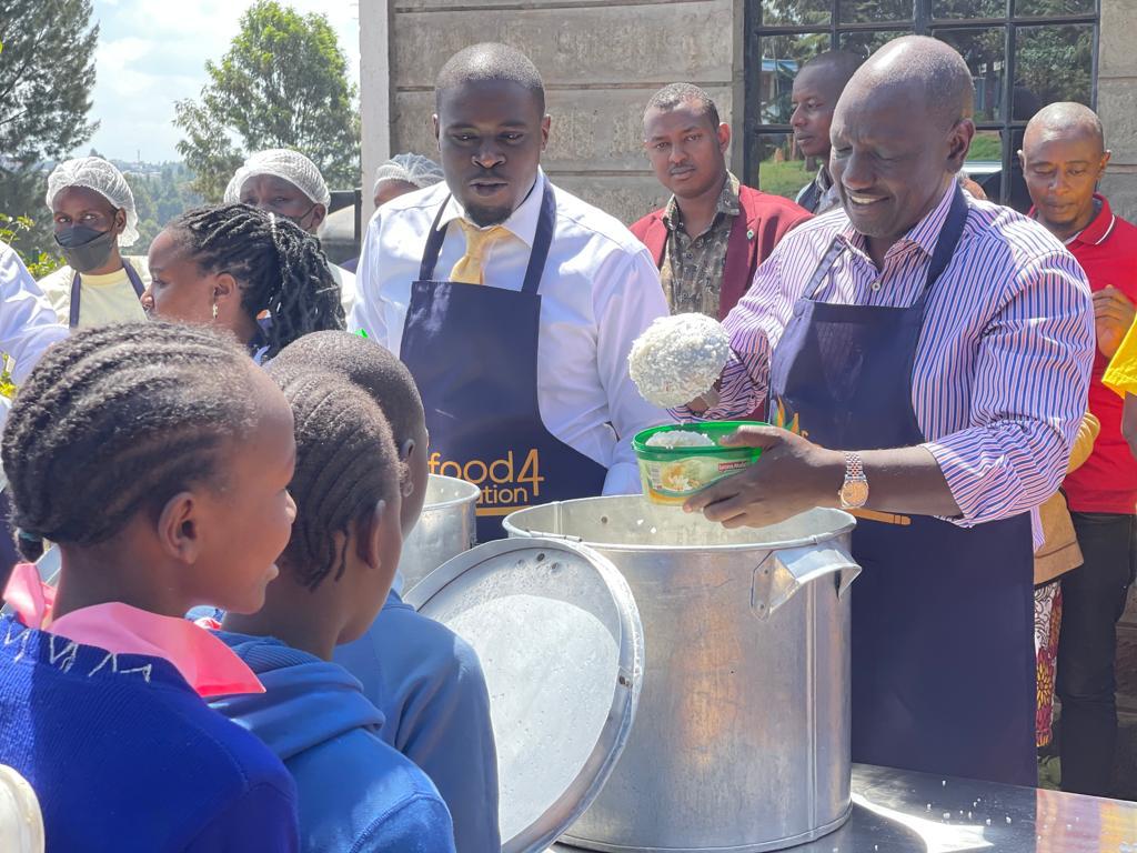 Sakaja says will roll out school feeding program in Nairobi if elected as Ruto pledges full support