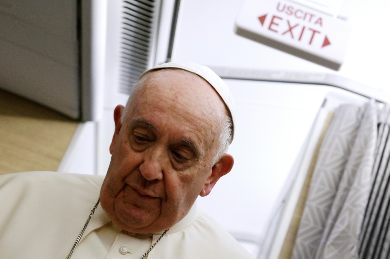 Trump plan to deport migrants a ‘disgrace’, says Pope