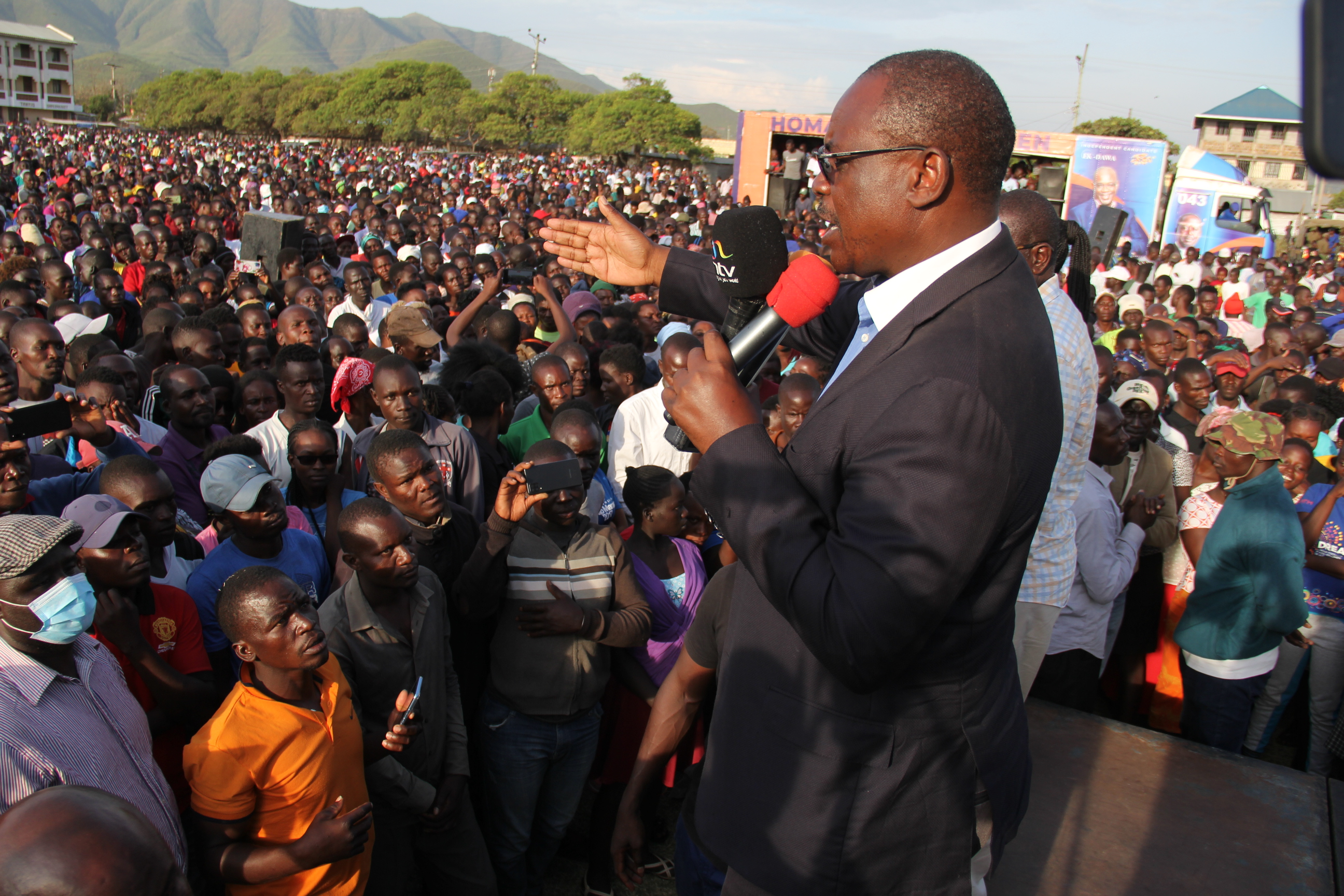 Kidero pledges to set up fish processing plant in Homa Bay