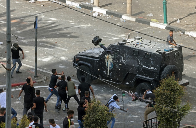 Palestinian Authority arrest raid sparks deadly West Bank clashes
