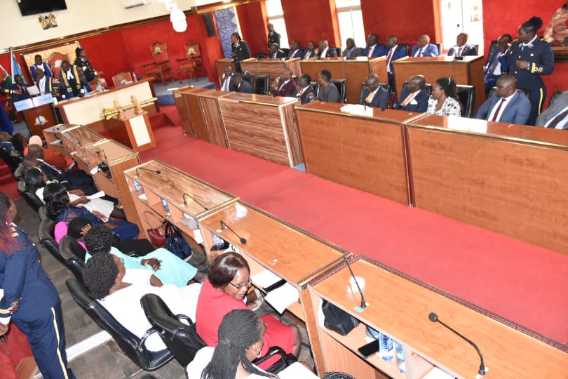 Chaos rock Kisumu County Assembly during MCAs’ swearing in