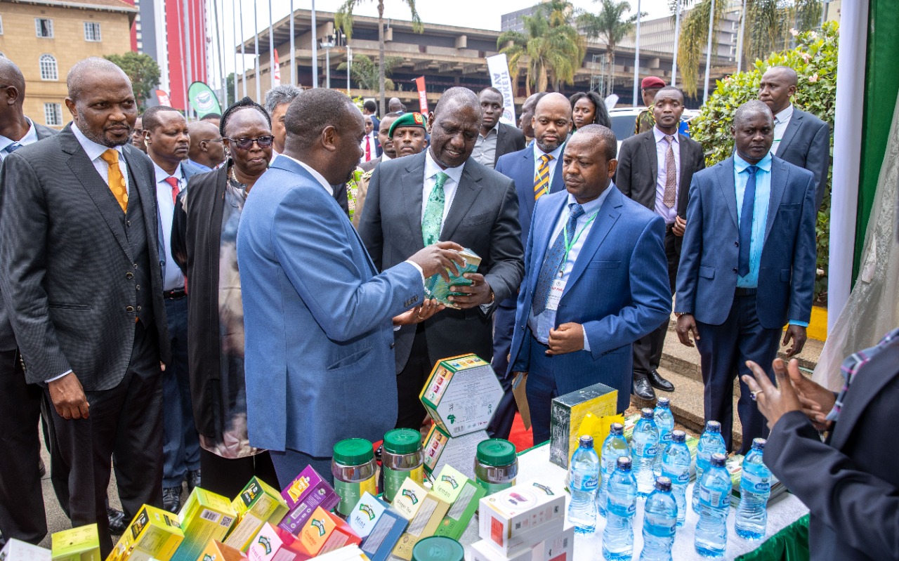 President Ruto directs Trade Ministry develop tea brand for farmers good returns