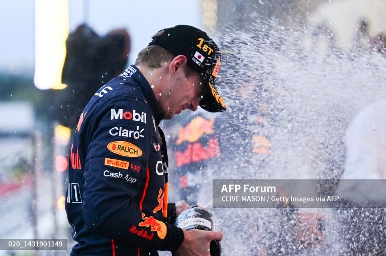 Verstappen retains F1 world title after dramatic Japan win
